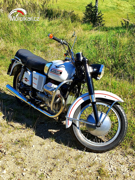 Moto Guzzi V7 Special r.v.1969 | Motorkáři.cz