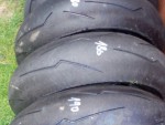 Pěkné homologované pneu málo jeté levně