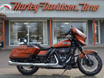Harley-Davidson FLHXSE CVO Street Glide