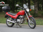 Honda CB 250 two fifty, plexi, kufr, vyhřívané gripy