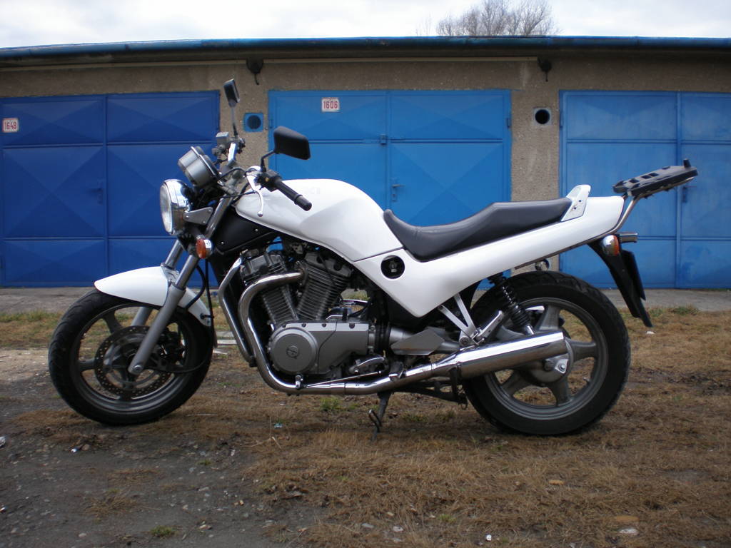 Suzuki VX 800 uživatele Loner Motorkáři.cz